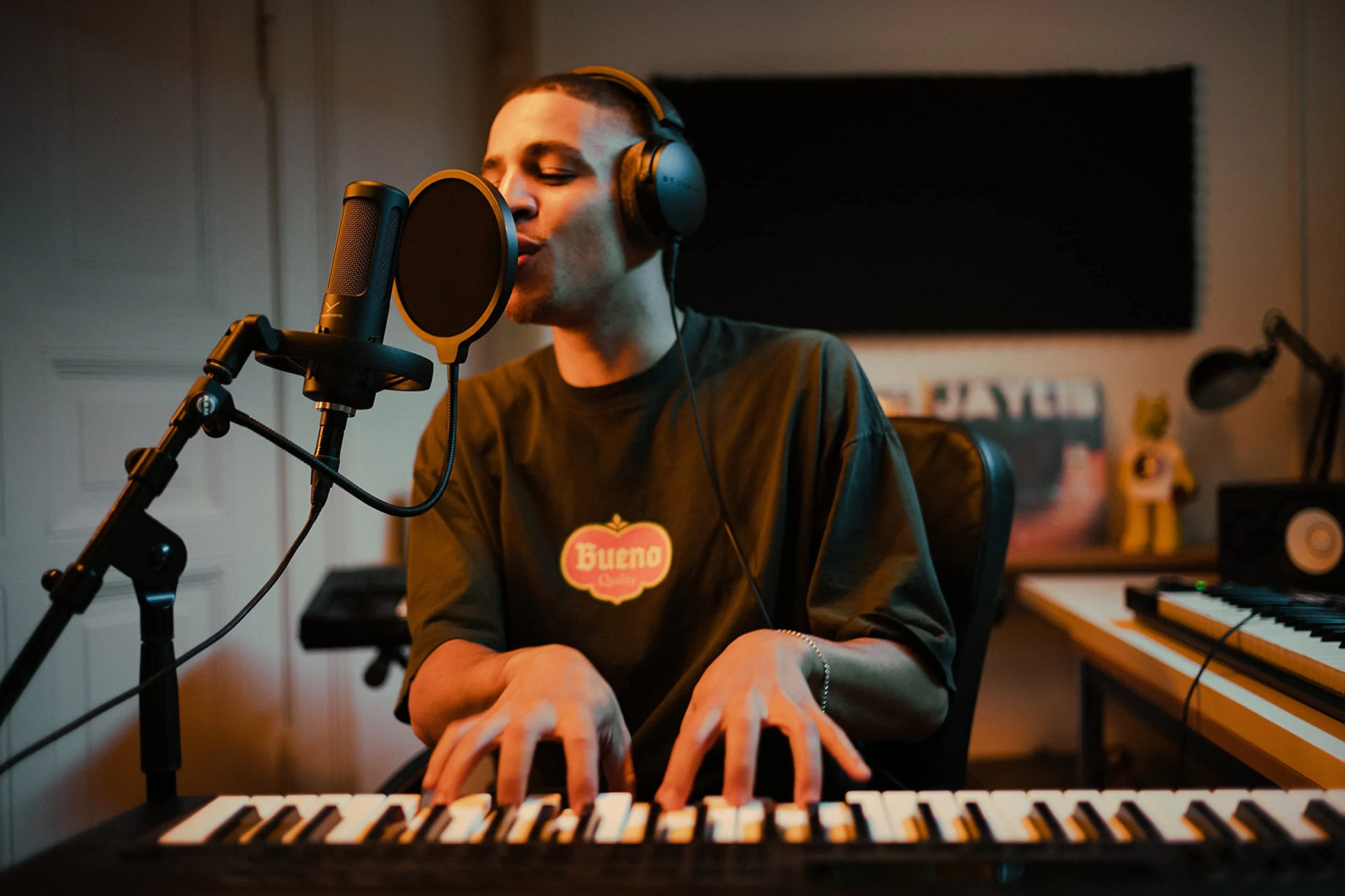 beyerdynamic DT 700 Pro X Auriculares de Estudio con Controladores Stellar.45 para grabación, monitoreo y Mezcla en Todos los Dispositivos de reproducción (Cerrados)