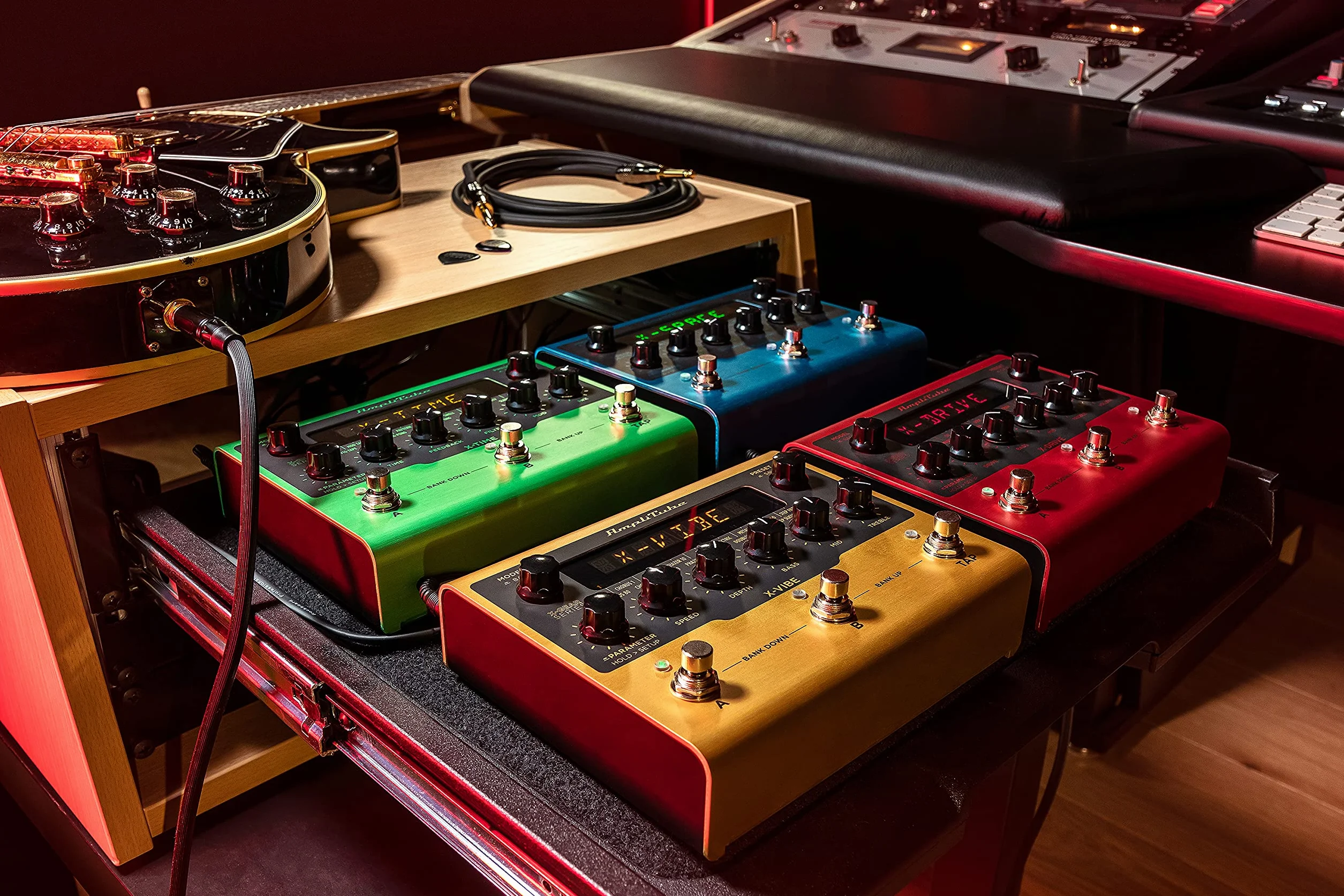 IK Multimedia AmpliTube X-SPACE - Pedal Digital de Reverberación - X-GEAR