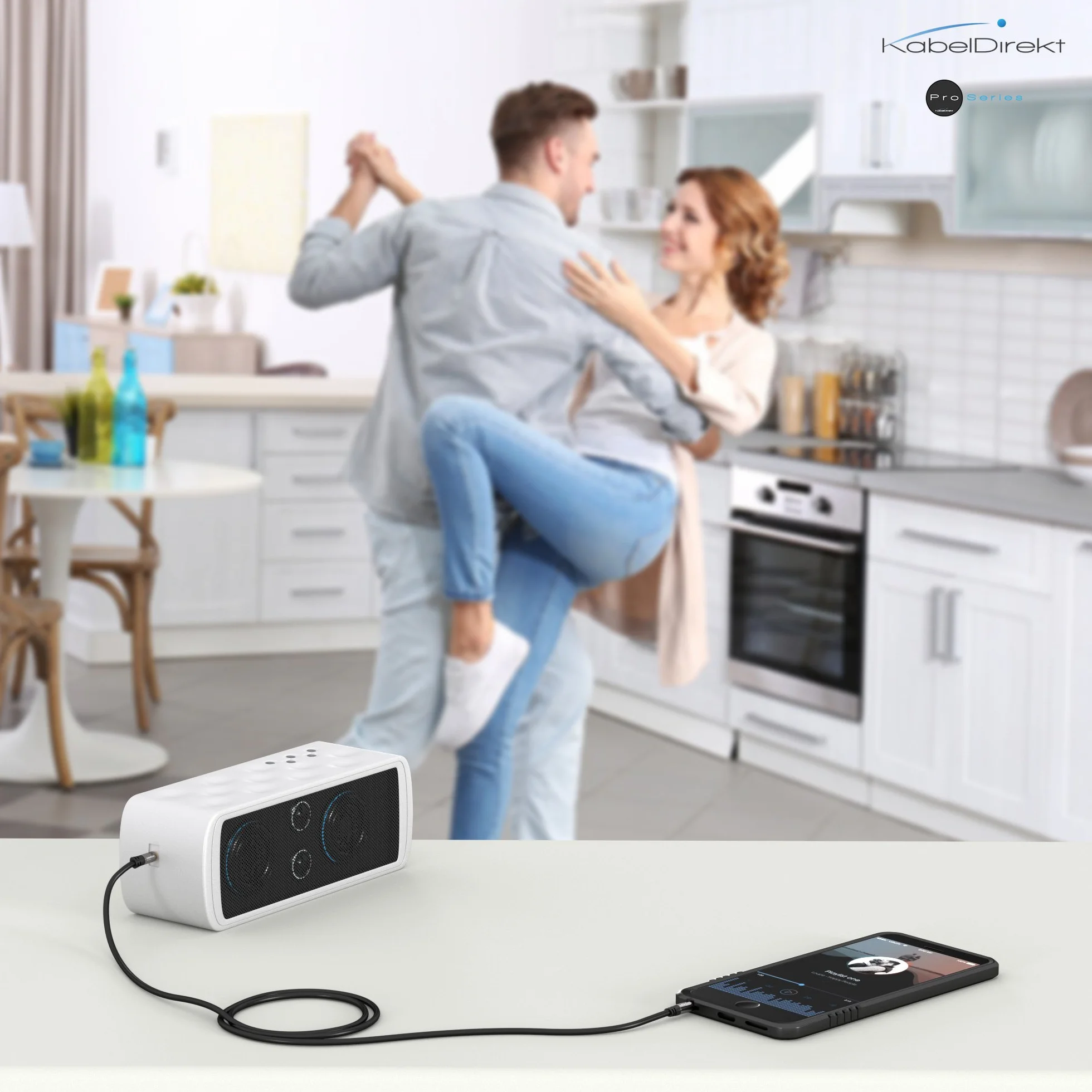 KabelDirekt – Cable Jack 3,5mm – 0,5m – Conectores Metálicos – Disponible en 0,3-10m (Cable de Audio/Mini Jack 3.5mm, Aux/Auxiliar, para Teléfono, PC/Portátil, Coche y HiFi, negro)