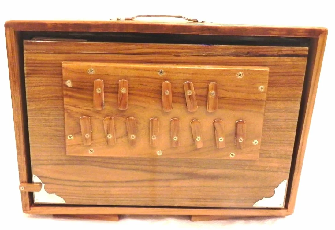 Caja Shruti, madera de pino, mediana C, latón, 38,1 x 25,4 x 7,62 cm, bolsa, C-to-C, Tuned 440, instrumento Surpeti para yoga, kirtan, voces