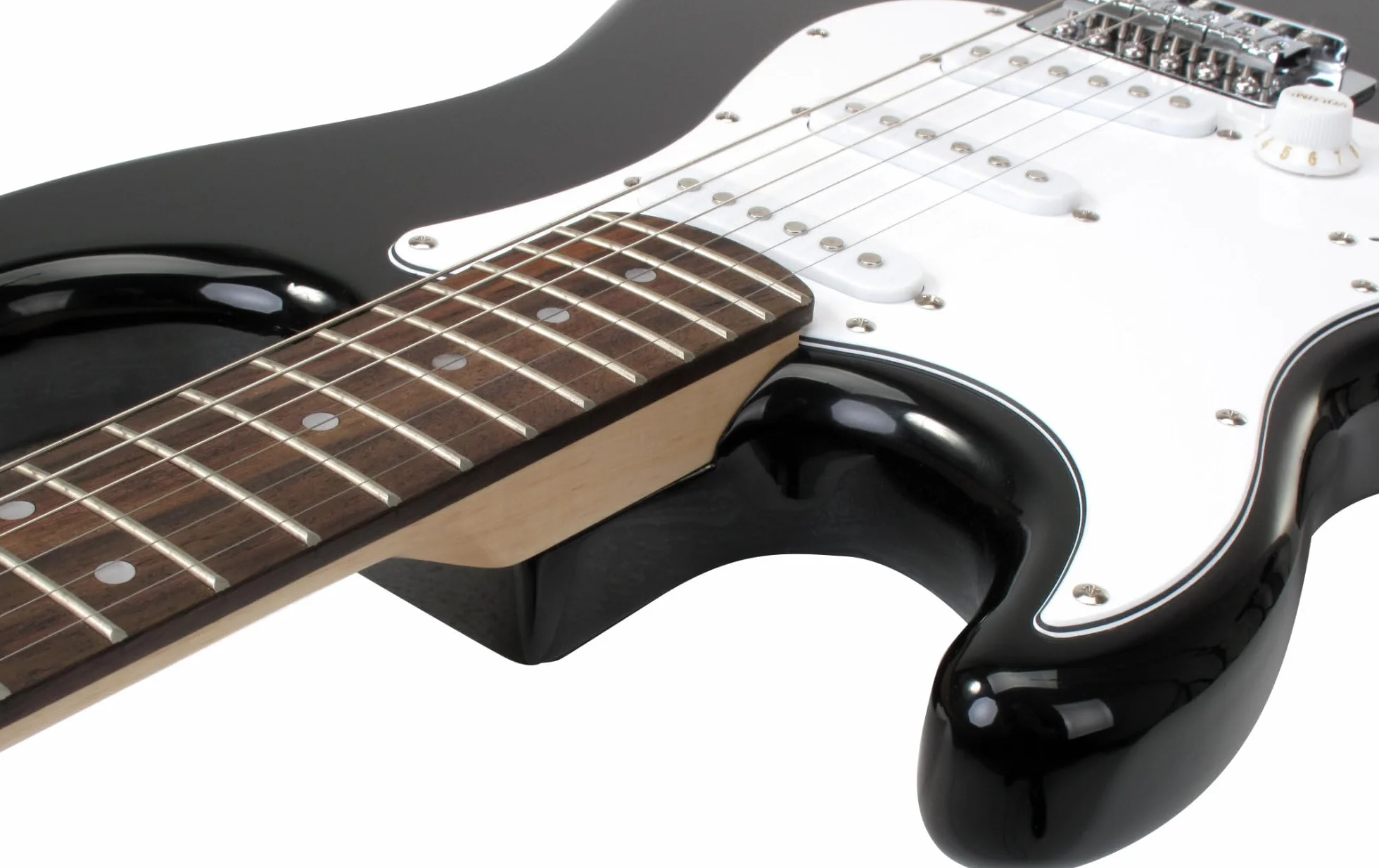 Rocktile Pro ST3 BK RW Guitarra Eléctrica para Zurdos – Estilo ST negra, 3 Single-Coils, Tremolo Vintage, 22 trastes, diapasón de palisandro.