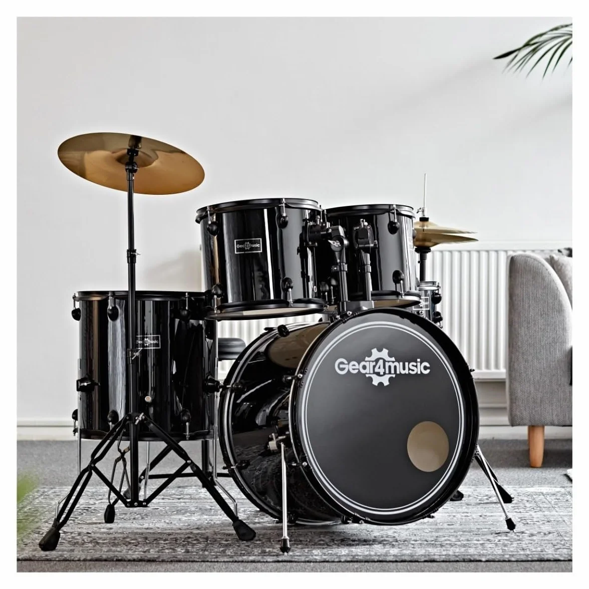 Gear4music BDK-1 Kit de Batería Compacta Completa para Principiantes - Batería Acústica de 5 Piezas, Platillos, Pedal de Bombo, Sillín y Baquetas - Negro