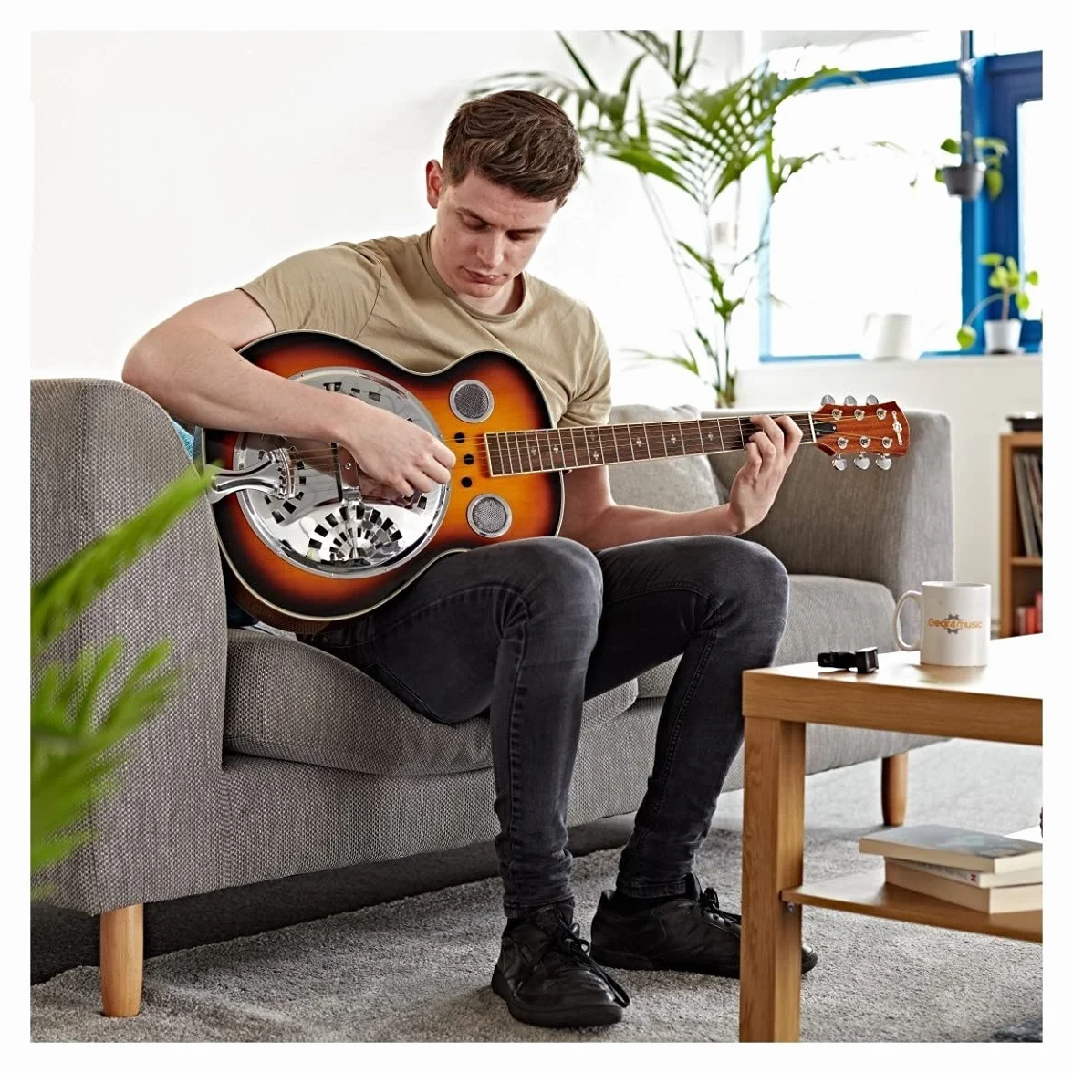 Guitarra Resonadora de Cuello Redondo, Sunburst Cuerpo de madera de Gear4music