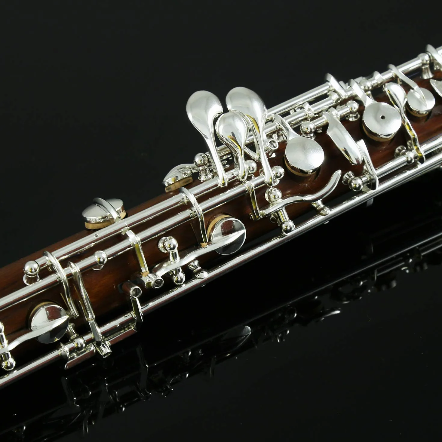 Rochix Oboe Professional Performance RHS13 - Cuerpo rojo, tono C semiautomático plateado, 2 lengüetas, paño de limpieza, bastoncillo, soporte para pulgar