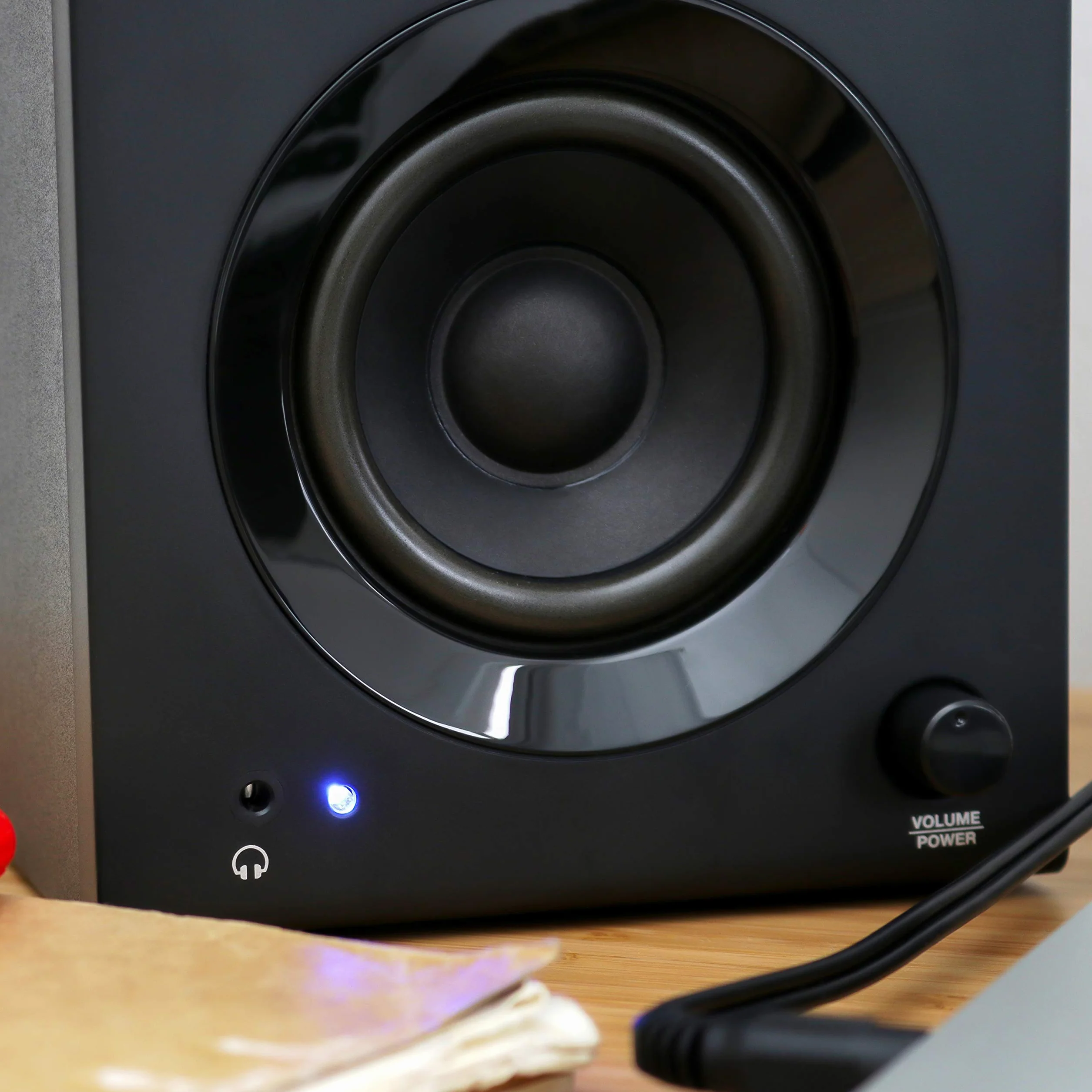 Alesis Elevate 3 MKII - Pareja de Altavoces de Escritorio y monitores de Estudio amplificados, para producción Musical, PC/Mac, Multimedia, Juegos, 60W