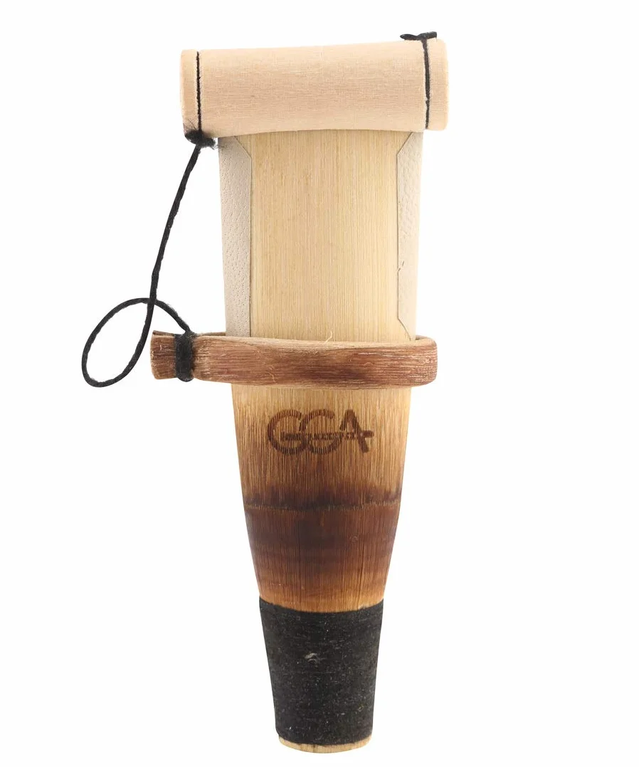 Duduk armenia en un bajo con madera de albaricoque envejecida por el maestro Galstyan