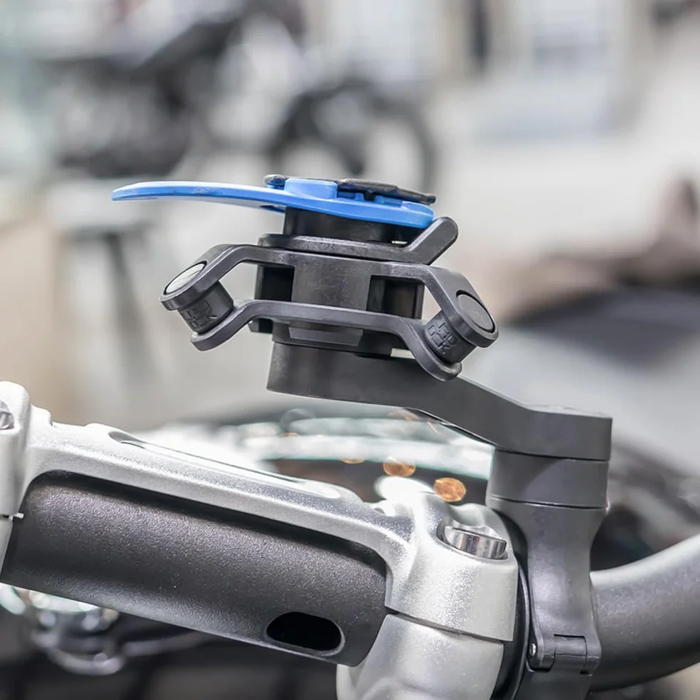 Quad Lock Soporte para Moto con Amortiguador de Vibraciones y Funda para iPhone 16 Pro