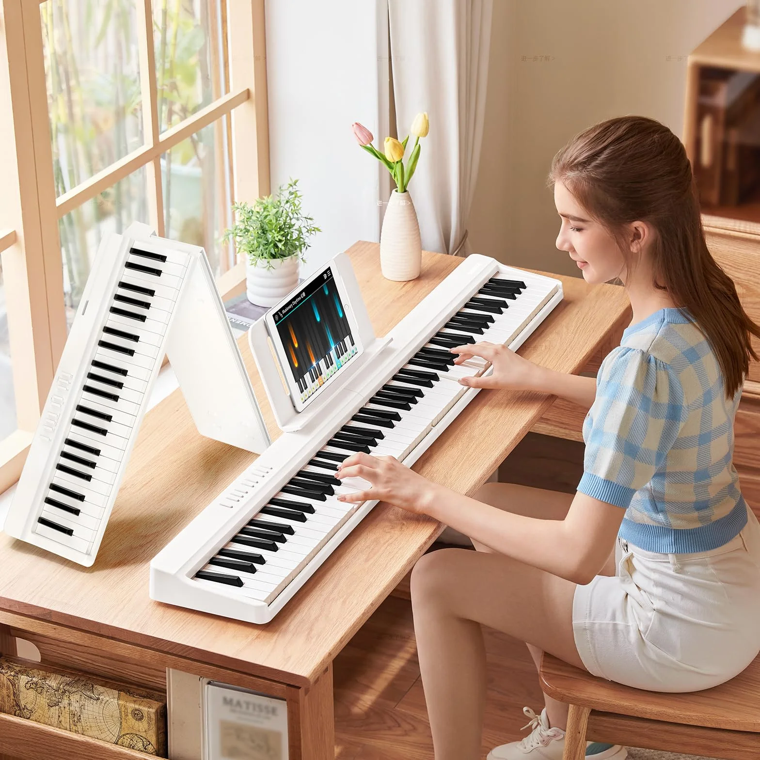 TERENCE Piano Plegable de 88 Teclas, con Teclado de Fuerza, Piano Plegable con Grabación y Soporte Bluetooth, Pedal y Altavoz de 4 Unidades, Preferido para Principiantes,blanco
