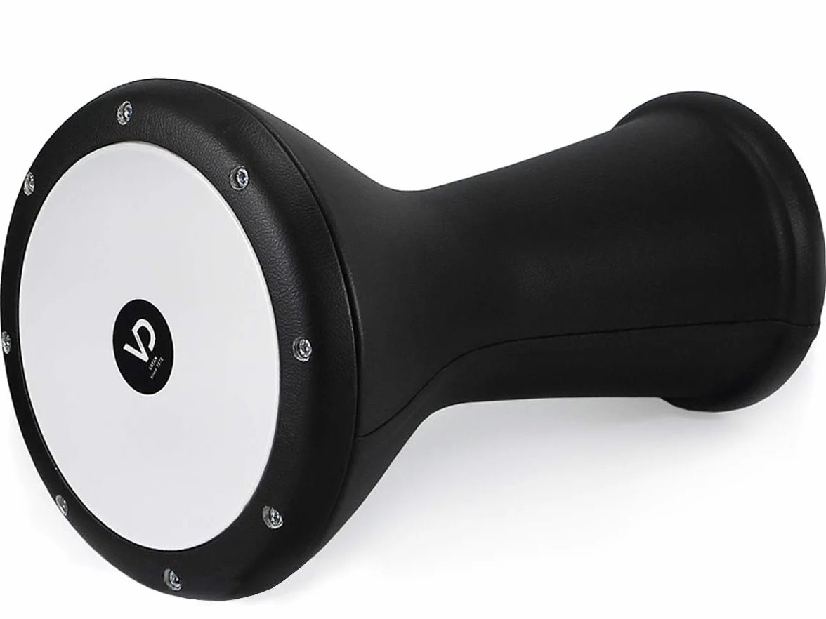 Vatan VD 3002 Darbuka egipcia, recubierta con cuero artificial, grande, diámetro 22 cm, negra, 44,5 cm.
