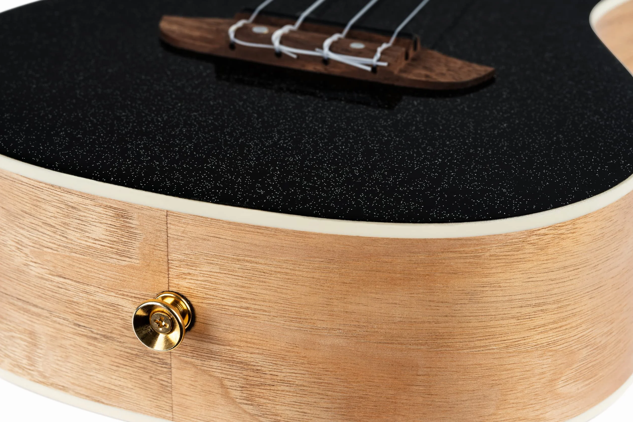 Ortega Guitars Ukelele de Concierto negro - Serie Element - incluye Deluxe Gig Bag - abeto/catalpa (RUEL-MBK)