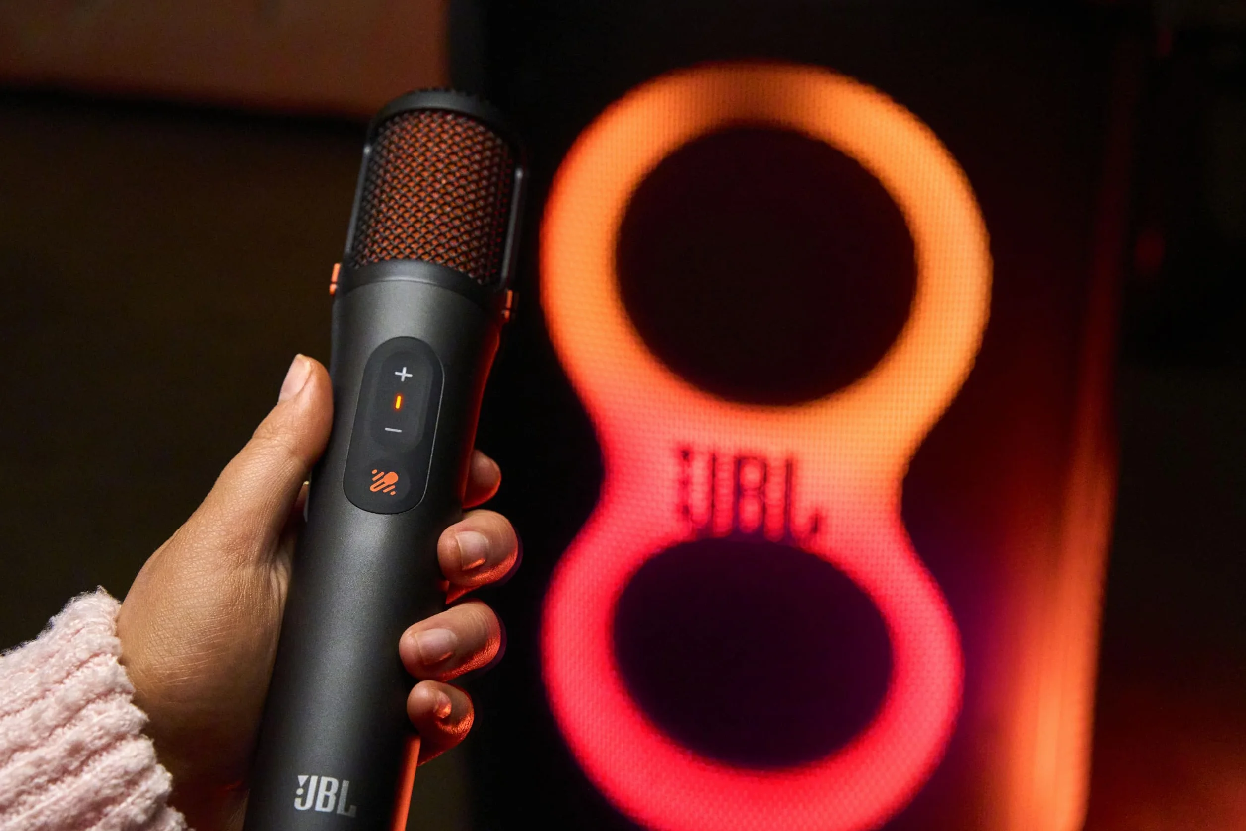 JBL EasySing Mics, 2 micrófonos de Karaoke inalámbricos con IA y eliminación de Voz en Tiempo Real y dongle PartyBox USB-C, Negro
