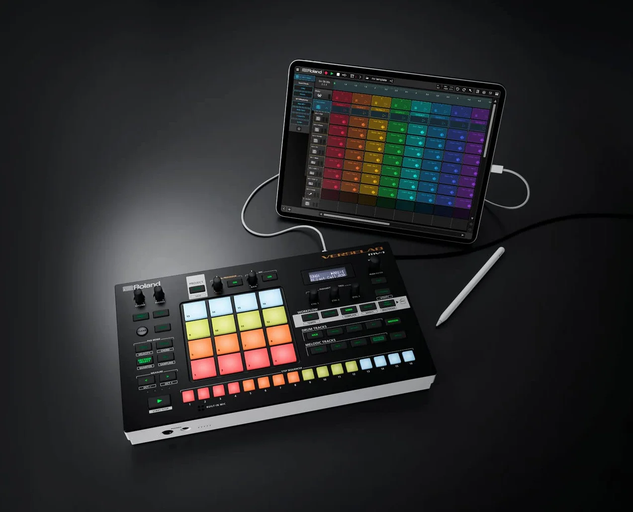 Roland VERSELAB MV-1, estudio de producción de canciones profesional con sonidos ZEN-Core para compositores y cantantes. Pads 4x4 y secuenciador por pasos TR-REC para baterías