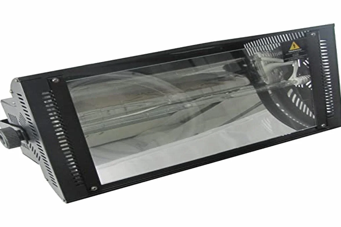 Karma Strobo 1500DMX – Faro LED luz estroboscópica profesional 1500 W