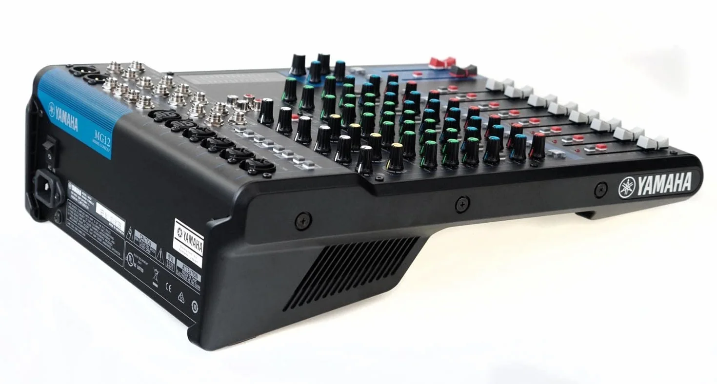 Yamaha MG12 Mezclador compacto de 12 canales y preamplificadores de micro D-PRE