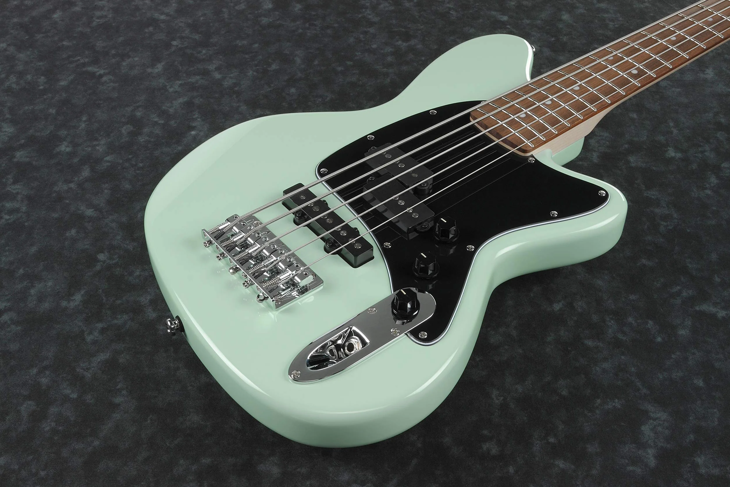 Ibanez TMB35-MGR - Bajo (5 cuerdas, color verde menta)