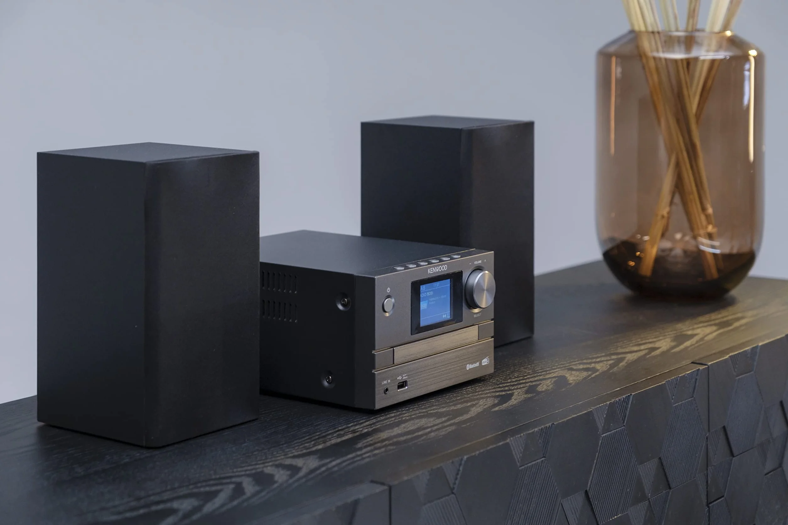 Microcadena HiFi Kenwood M-525DAB con CD, USB, Dab+ y Bluetooth Audio- Streaming. Color: Antracita