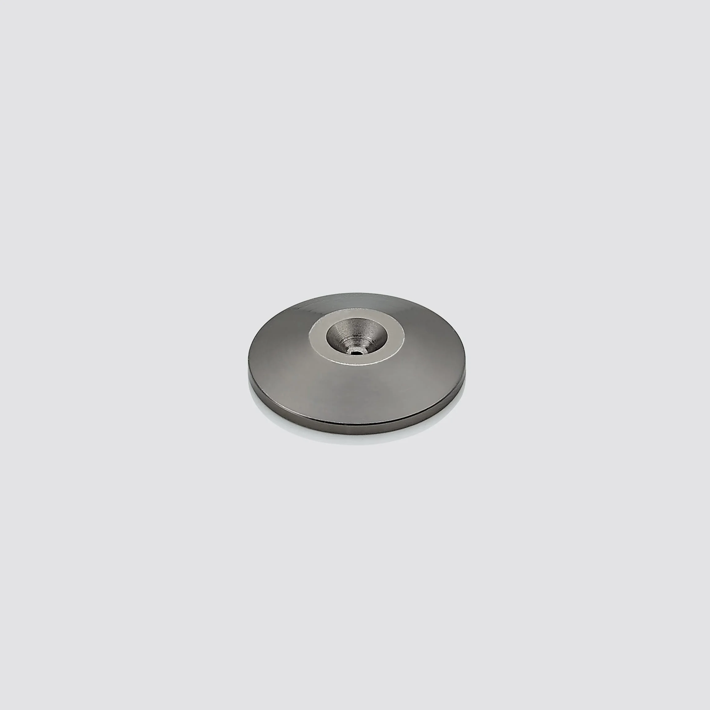 Puntas de desacoplo para Altavoces, Soportes de Altavoz para CD Audio Subwoofer, 8 Piezas Spikes de desacople HiFi con 16x Almohadillas Adhesivas, Ajustables en Altura, Negro