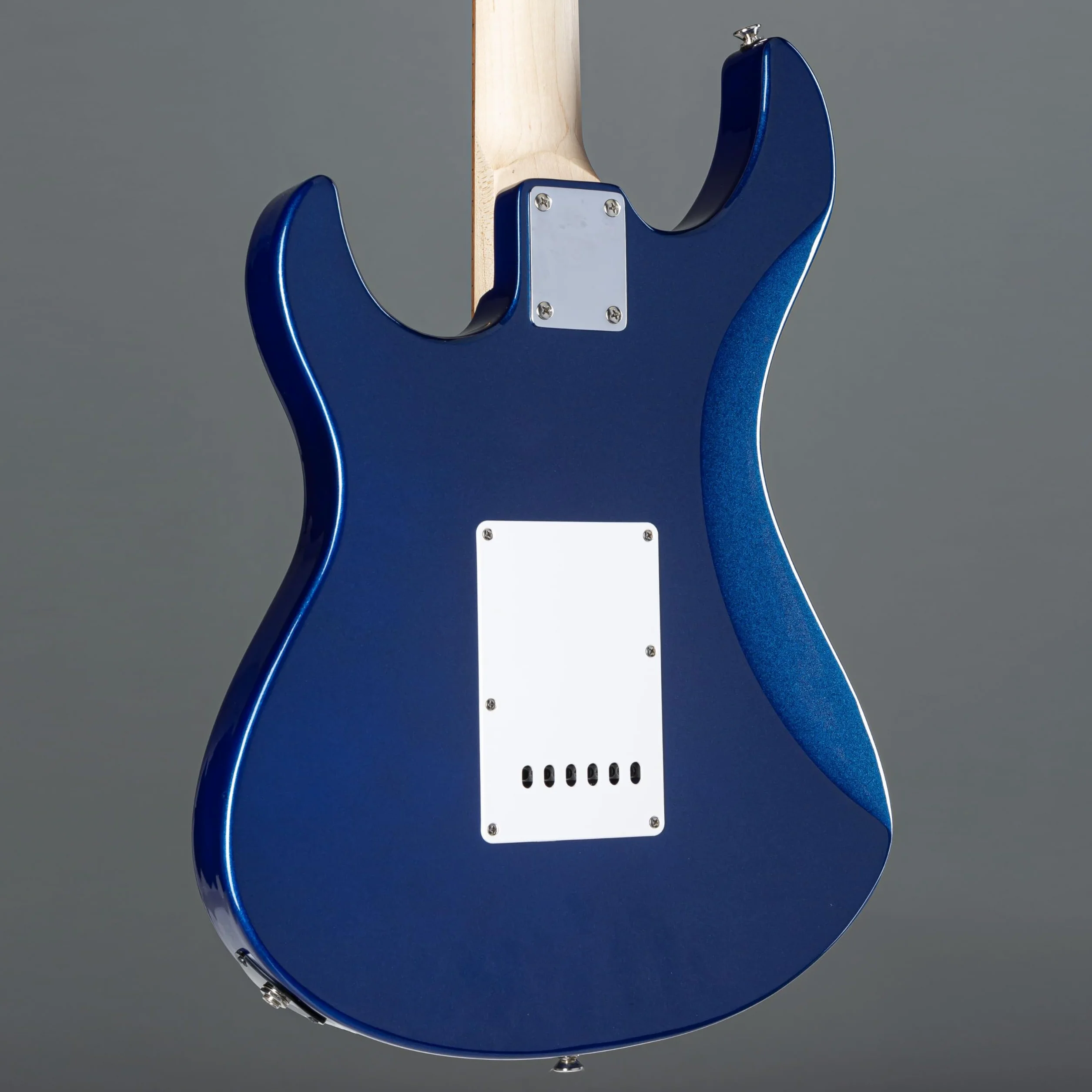 Yamaha Pacifica 012 Guitarra Eléctrica Guitarra 4/4 de madera, 64.77 cm, escala 25.5 pulgadas, 6 cuerdas, selector pastillas de 5 posiciones, Color Azúl Metálico
