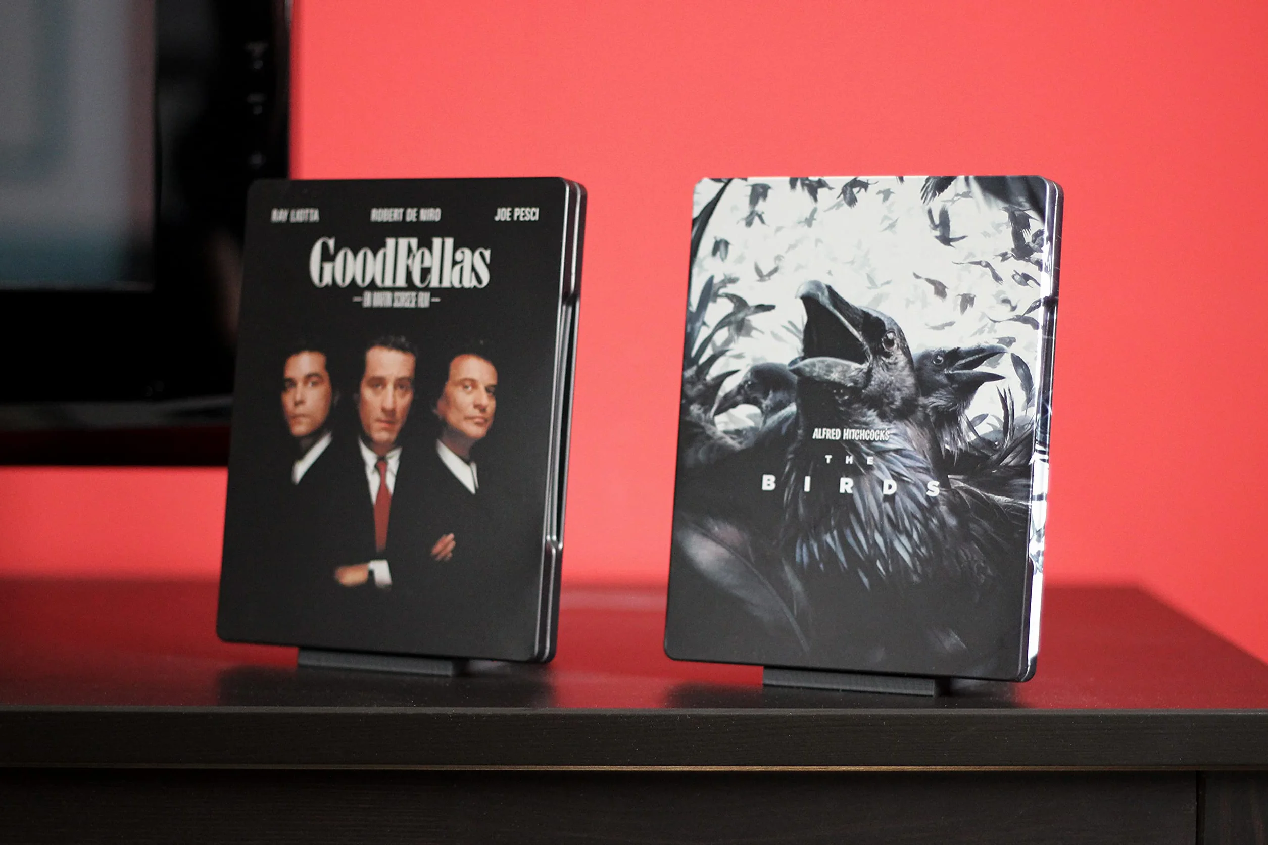 NewGround Designs - Soporte para DVD/Blu-Ray/videojuegos Steelbook - Soporte de soporte - Decoración multimedia