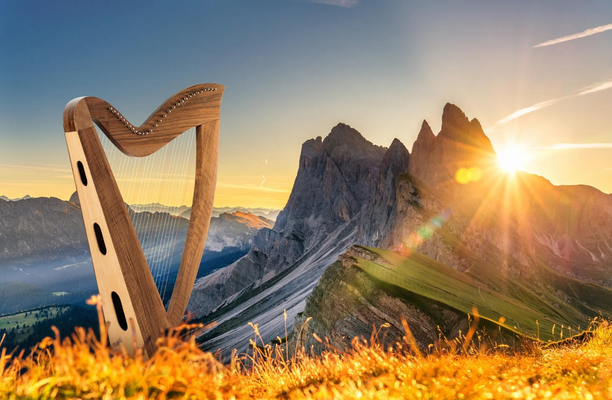 Classic Cantabile H-29 WN Arpa Celta: 29 cuerdas, semitono, afinada en Mi bemol mayor. Incluye funda, escuela, atril, afinador y 2 llaves. Altura: 101 cm.
