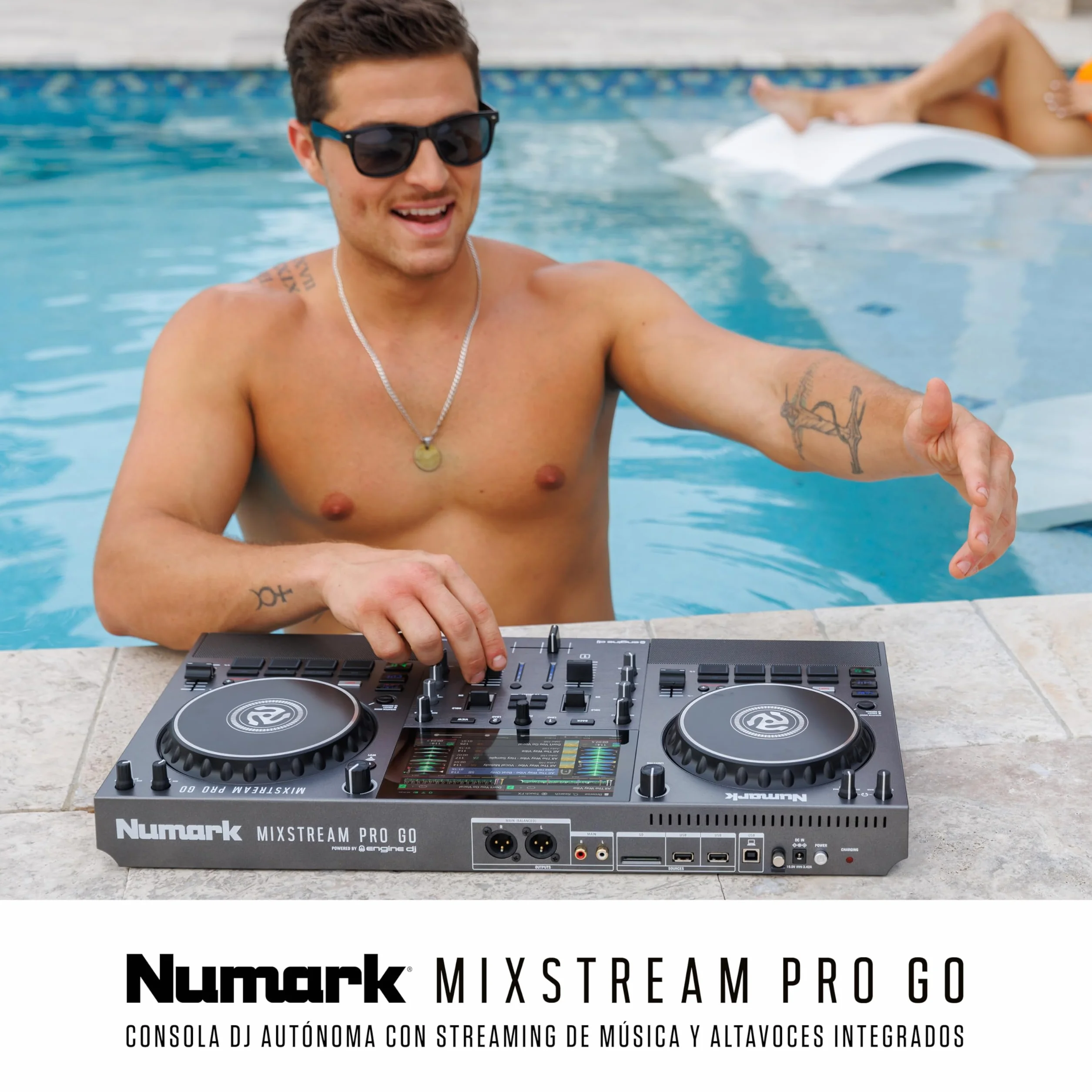 Numark Mixstream Pro Go Controlador DJ portátil, batería, mezclador con separación de stems, altavoces, streaming wifi, pantalla táctil y Serato DJ