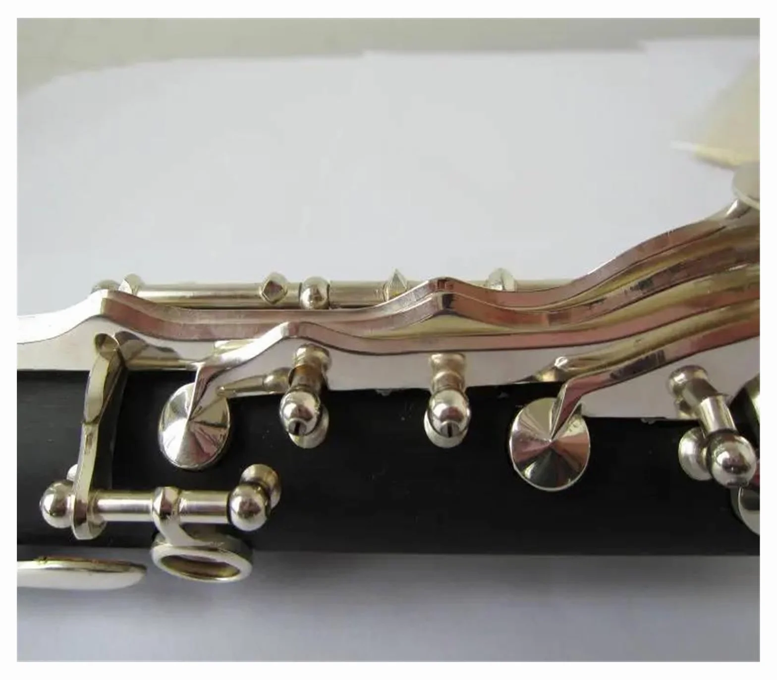 clarinete miniatura Clarinete en Mib Ebonita Buen material y sonido.