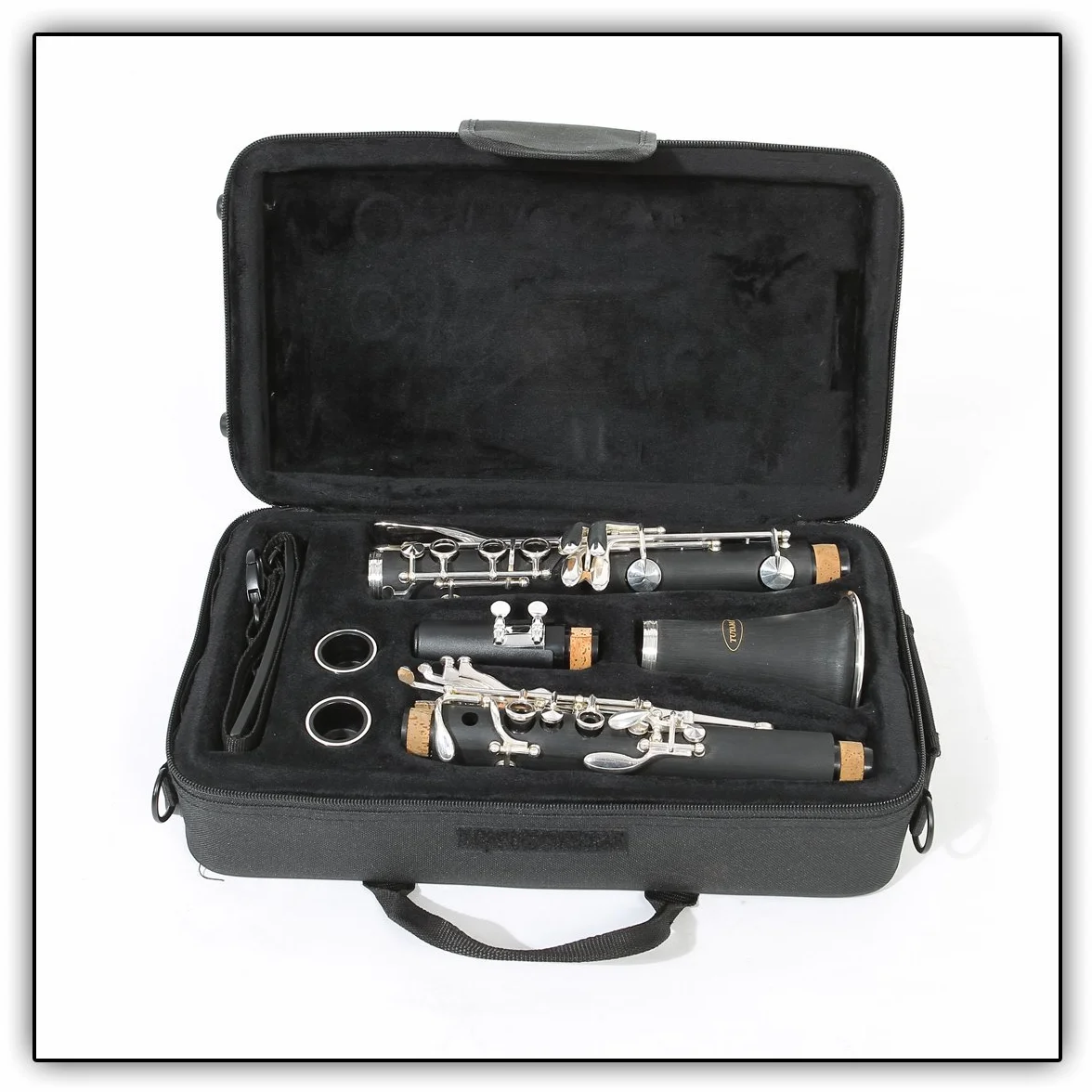 TKB-177 Clarinete en Sib - Ebonita - Sistema Boehm - 17 Llaves argentadas – Con boquilla & Estuche acolchado