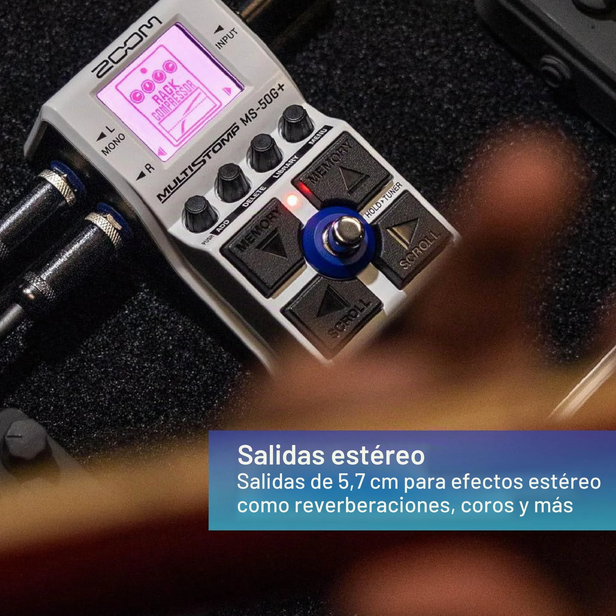 Zoom MS-50G+ Pedal multiefectos para guitarra, 1 stompbox, 100 efectos, salidas estéreo, afinador, incluye drivers, modulaciones, delays, reverbs, compresores y más