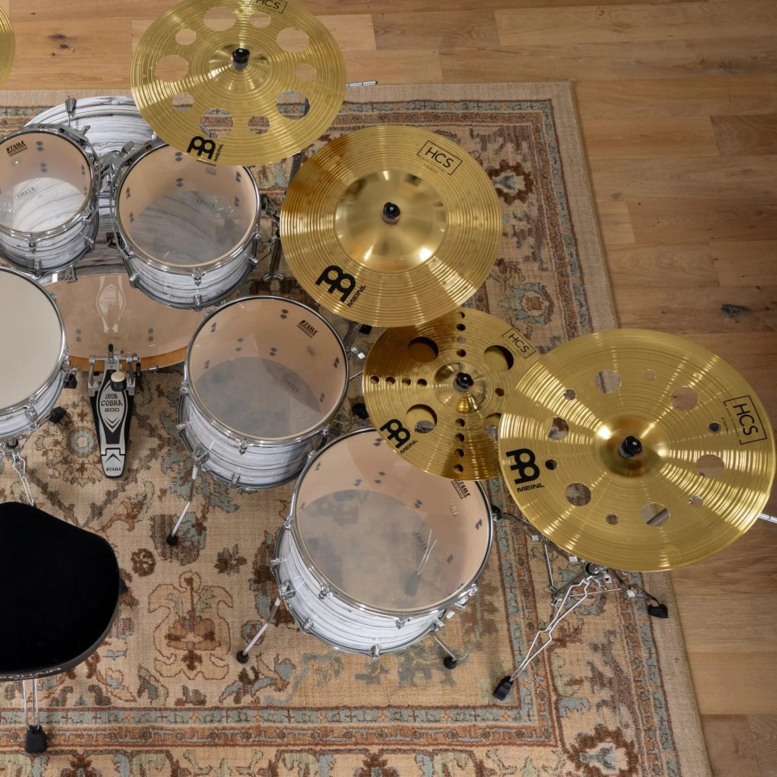 Meinl Cymbals HCS Plato Trash China de 18 pulgadas (45,72cm) con Agujeros – Platillos de Batería – Latón, Acabado Tradicional (HCS18TRCH)