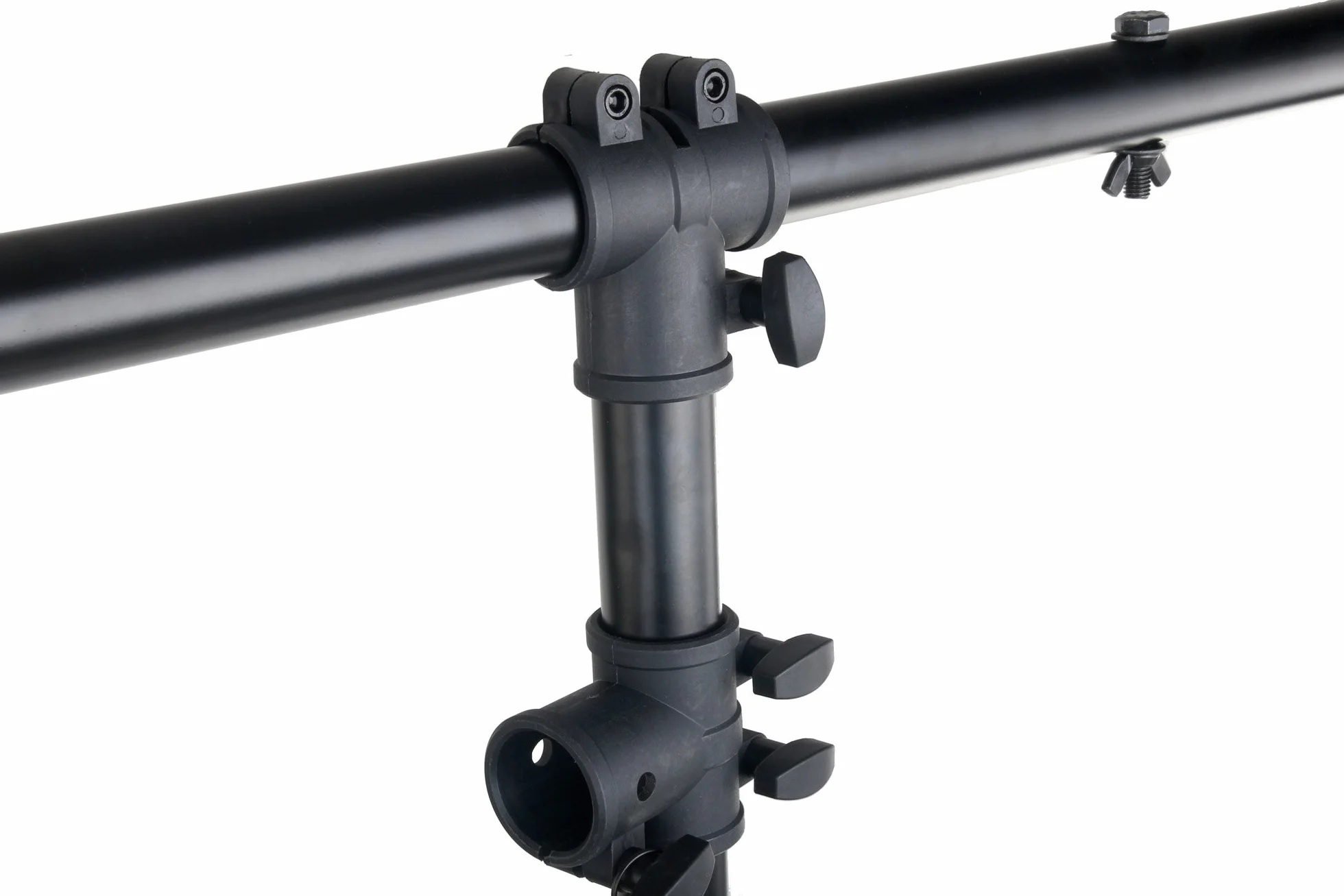 Sistema de Travesas Showlite LTS-100 (2x Soportes en T 2x Travesa Transversal, Ajustable en altura de 1,50m a 3,00m, Capacidad hasta 75kg) negro