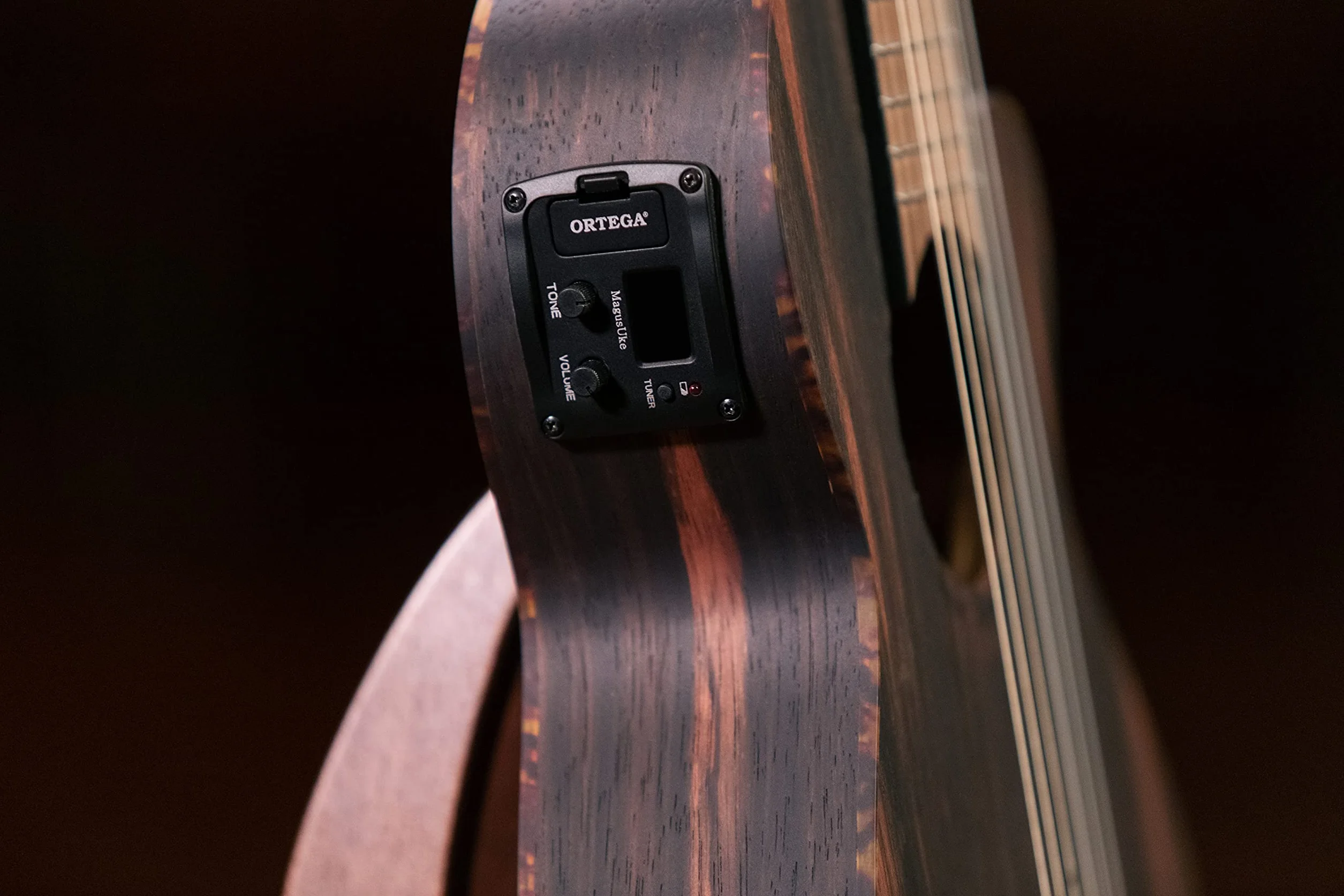 Ortega Guitars Travel Guitar electroacústica - Mini/Travel Series - Guitarlele 6 cuerdas - Ébano, caoba (RGL5EB-CE)