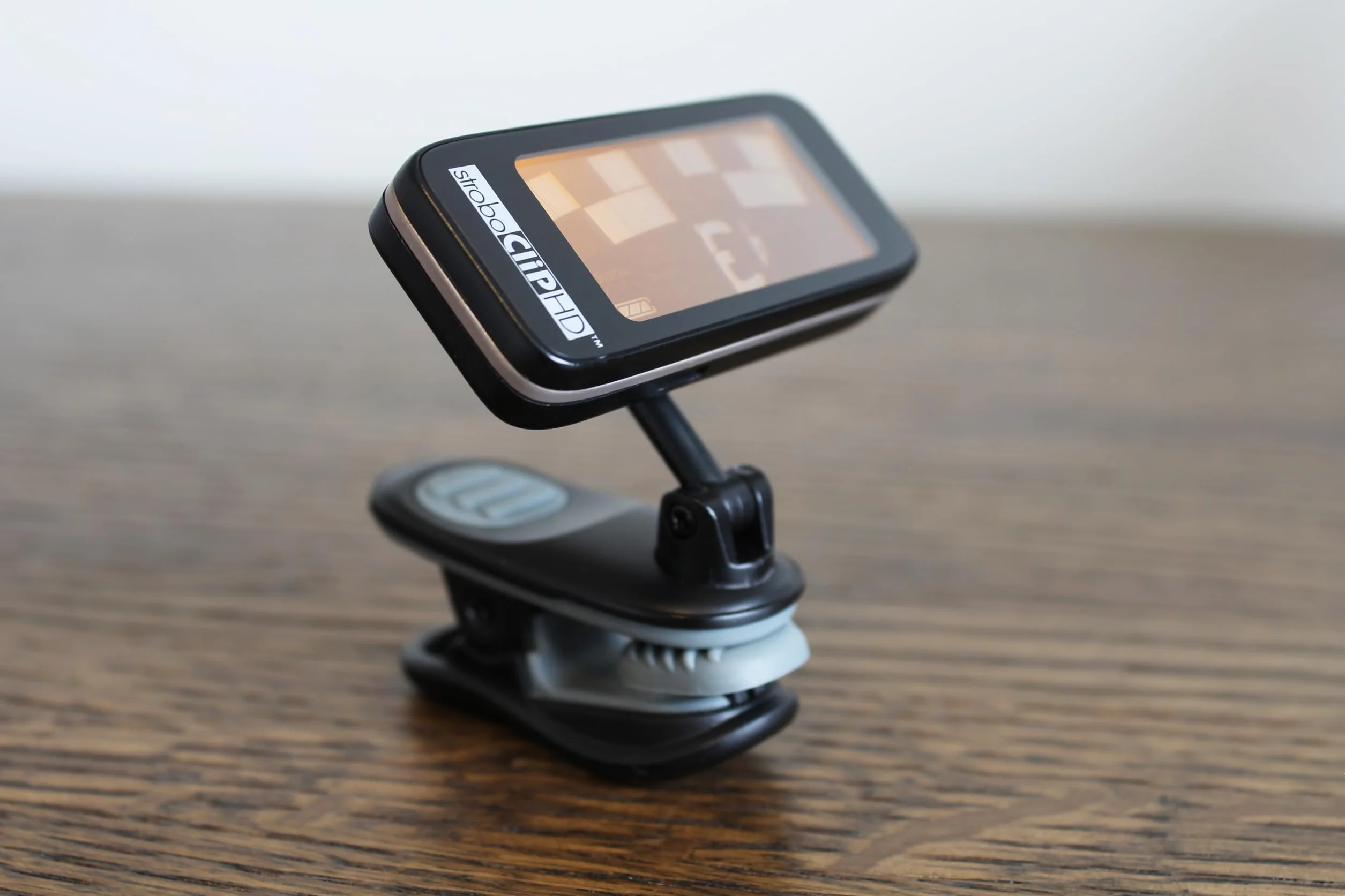 Peterson StroboClip HD Clip-On Tuner | Guitarra, bajo, violín, ukelele, arpa, latón, viento de madera, orquestal